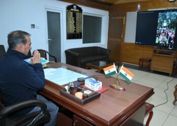 मुख्यमंत्री ने ‘चिल्ड्रन ऑफ द स्टेट’ से दमन यात्रा के अनुभव जाने