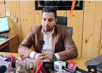 नगर निगम धर्मशाला, नामांकन के अंतिम चरणों में प्रत्याशियों ने भरी हुंकार