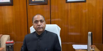 अधिकारियों की आपसी लड़ाई में सीएम बेबस, बचकाने, शर्मनाक और हास्यास्पद तर्क दे रहे : जयराम ठाकुर