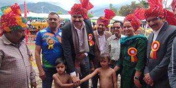 धुम्मू शाह मेले में पारंपरिक दंगल का शुभारंभ, एसपी अशोक रत्न ने की पूजा-अर्चना