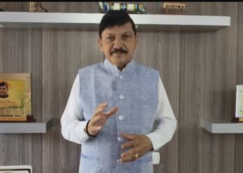 हिमाचल में सियासी भूचाल: जयराम ठाकुर बोले— ‘झूठ, फरेब और लूट की सुक्खू सरकार’; मुख्यमंत्री का पलटवार— ‘मुंगेरीलाल के हसीन सपने देख रही भाजपा