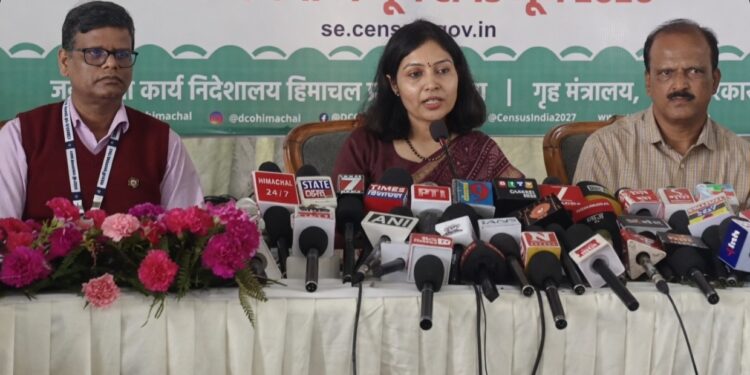 हिमाचल प्रदेश में पहली बार डिजिटल तकनीक और मोबाइल ऐप से जनगणना-2027 आयोजित की जा रही है।