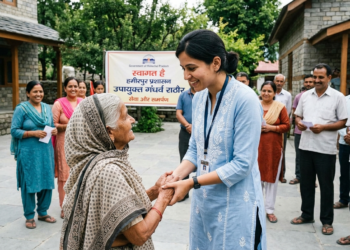 हमीरपुर जिले और वहां की उपायुक्त गंधर्वा राठौड़ को फेम इंडिया और एशिया पोस्ट एजेंसी के सर्वे में देश के टॉप 100 में स्थान मिला है।