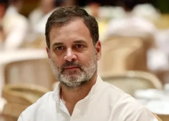 हमीरपुर में लोकसभा नेता प्रतिपक्ष राहुल गांधी का जन्मदिन जिला कांग्रेस कमेटी द्वारा गांधी चौक पर फल बांटकर धूमधाम से मनाया गया।