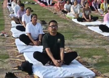 अंतर्राष्ट्रीय योग दिवस पर कुल्लू में उमड़ा जनसैलाब, विधायक सुंदर सिंह ठाकुर ने दिया नशामुक्त समाज का संदेश