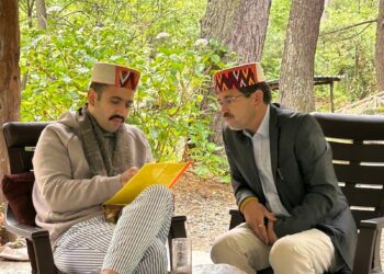 विधायक सुरेंद्र शौरी ने लोक निर्माण मंत्री विक्रमादित्य सिंह से की मुलाकात, बंजार क्षेत्र की सड़कों के विकास पर चर्चा