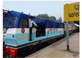 Pathankot–Jogindernagar Rail Service Resumes After Nearly Four Years, Bringing Relief to Thousands