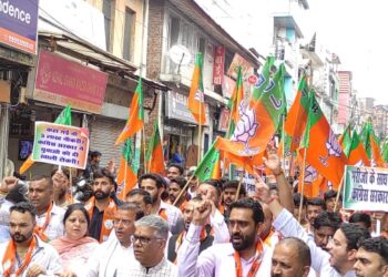 पालमपुर में भाजपा की विशाल युवा आक्रोश रैली, रोजगार के मुद्दे पर सुक्खू सरकार को घेरा